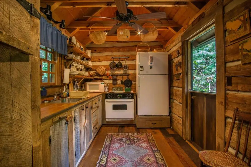 Aunt Babbies Cabin · Aunt Babbies Cabin