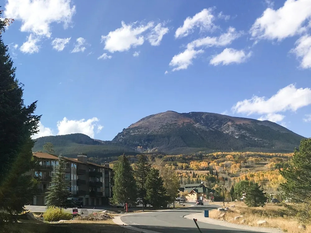New Listing! Renovated W/ Spa - Near Skiing 2 Bedroom Condo