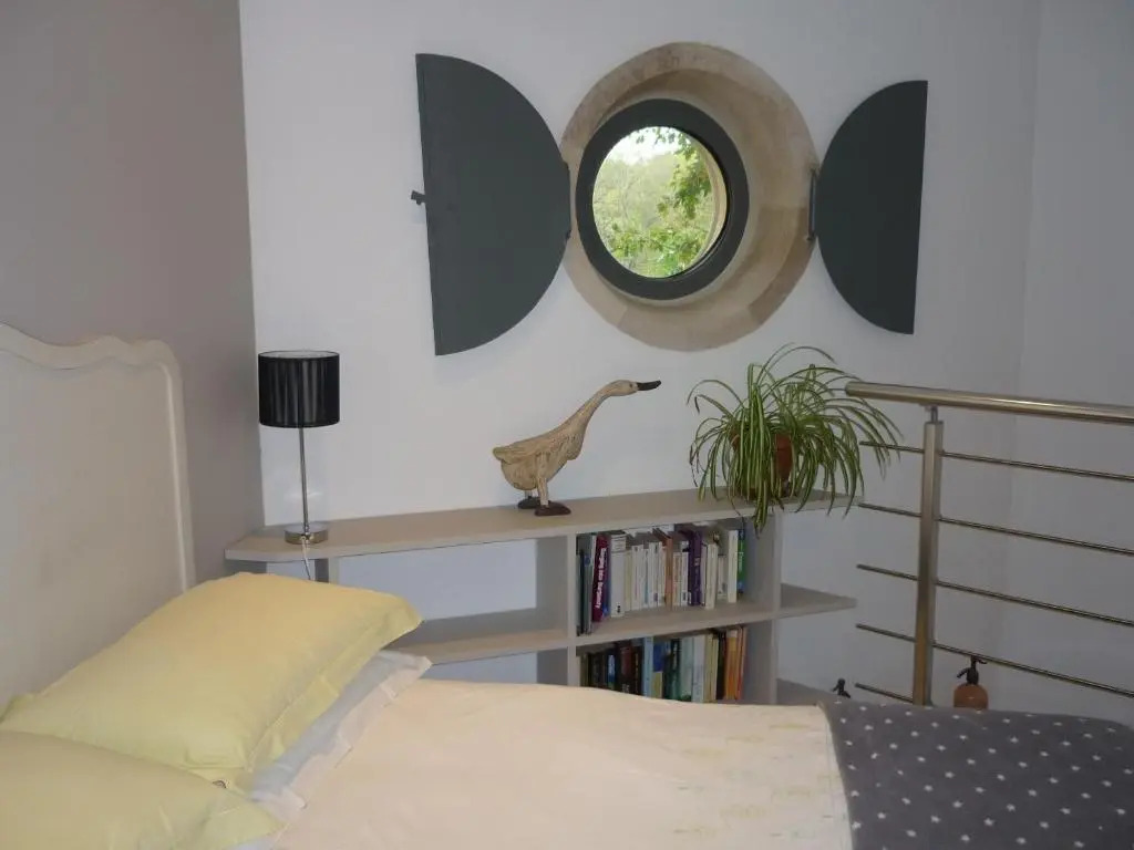 La Tour Hexagonale for 2 with shared pool