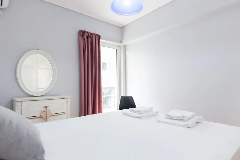 Home Away from Home 2 Bd Apt in Zografou