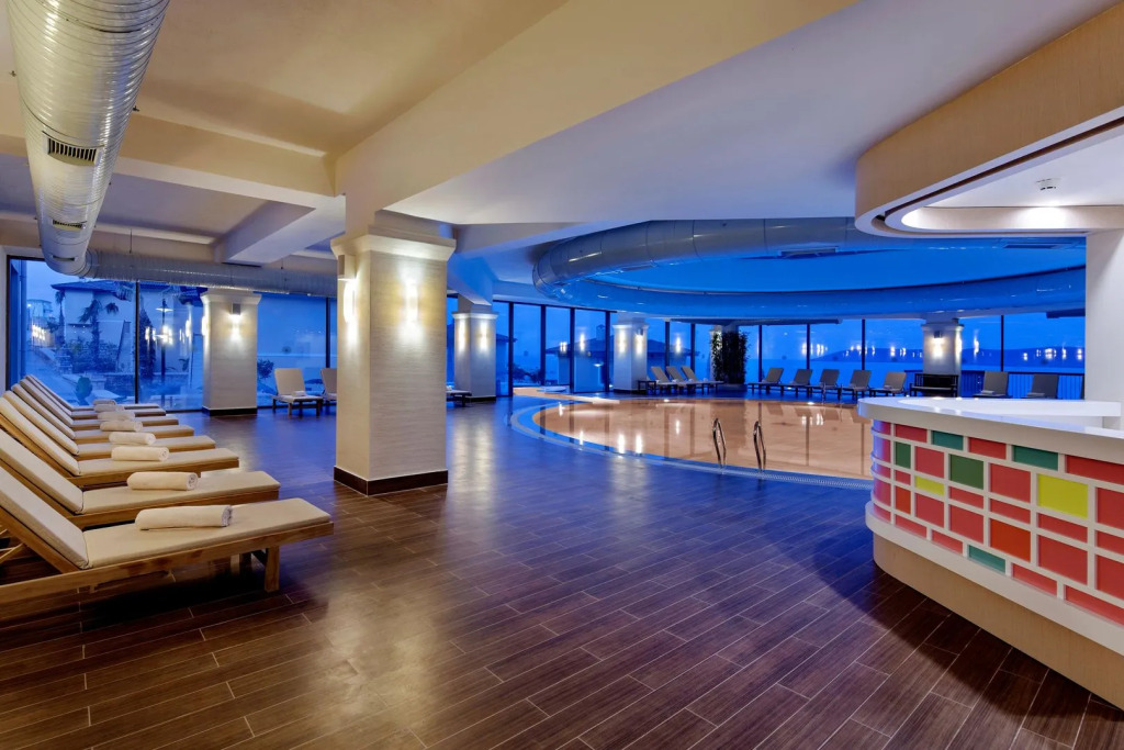 Royal Teos Thermal Resort Clinic & Spa - Halal Hotel