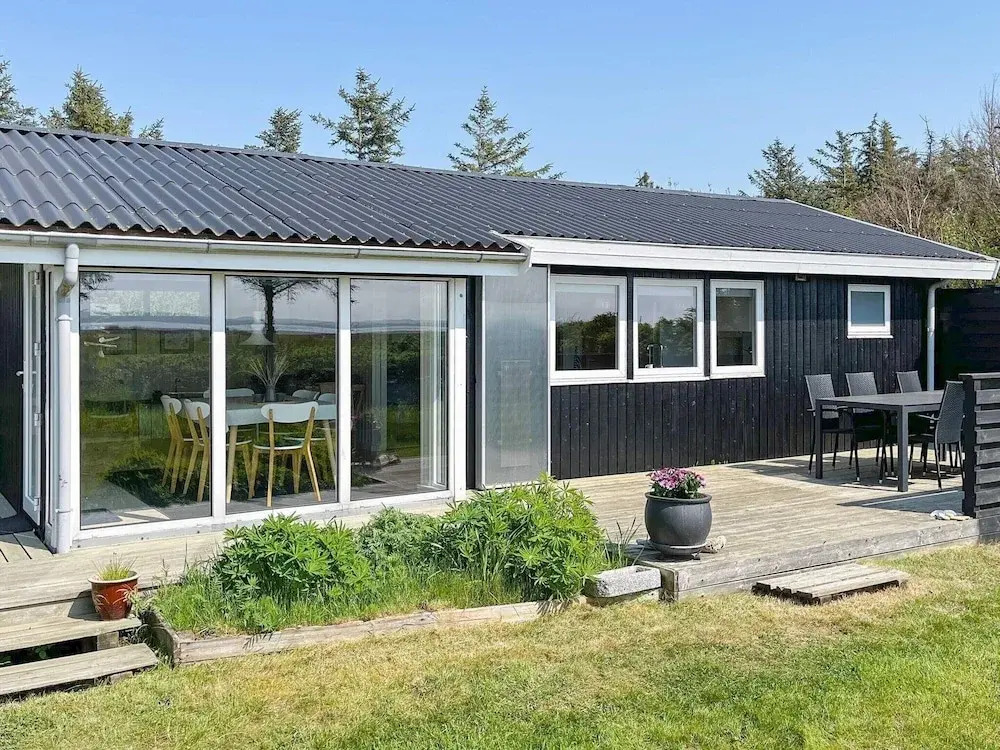 6 person holiday home in Thyholm-By Traum