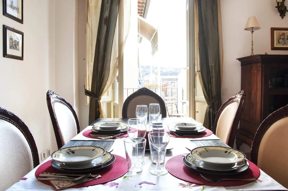 Evaluna Apartments
