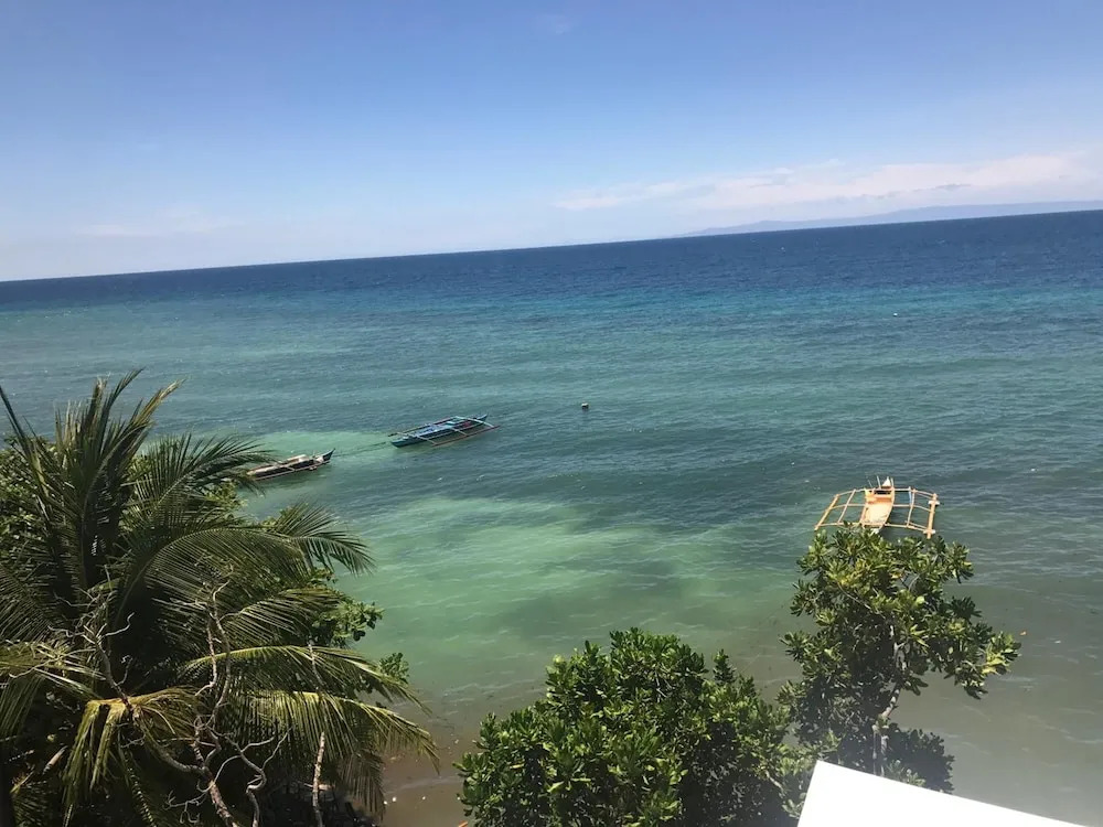 Babylon Oslob Coast Guesthouse