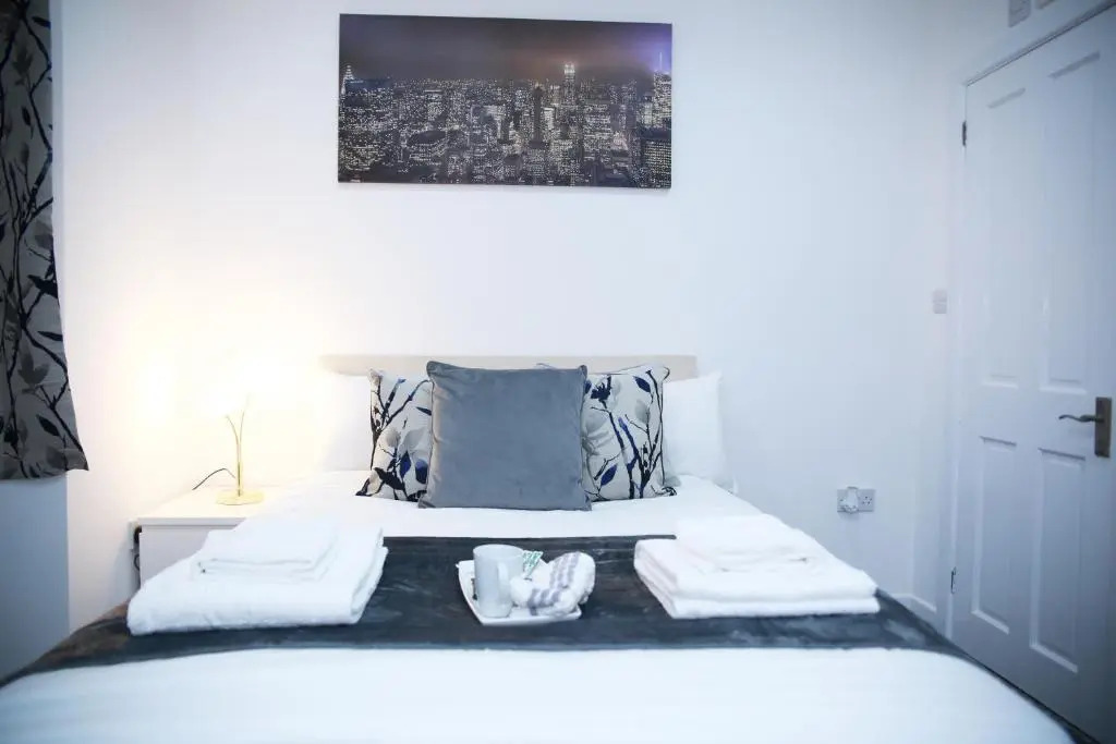 Apartment - Sleeps 5 & Free Parking
