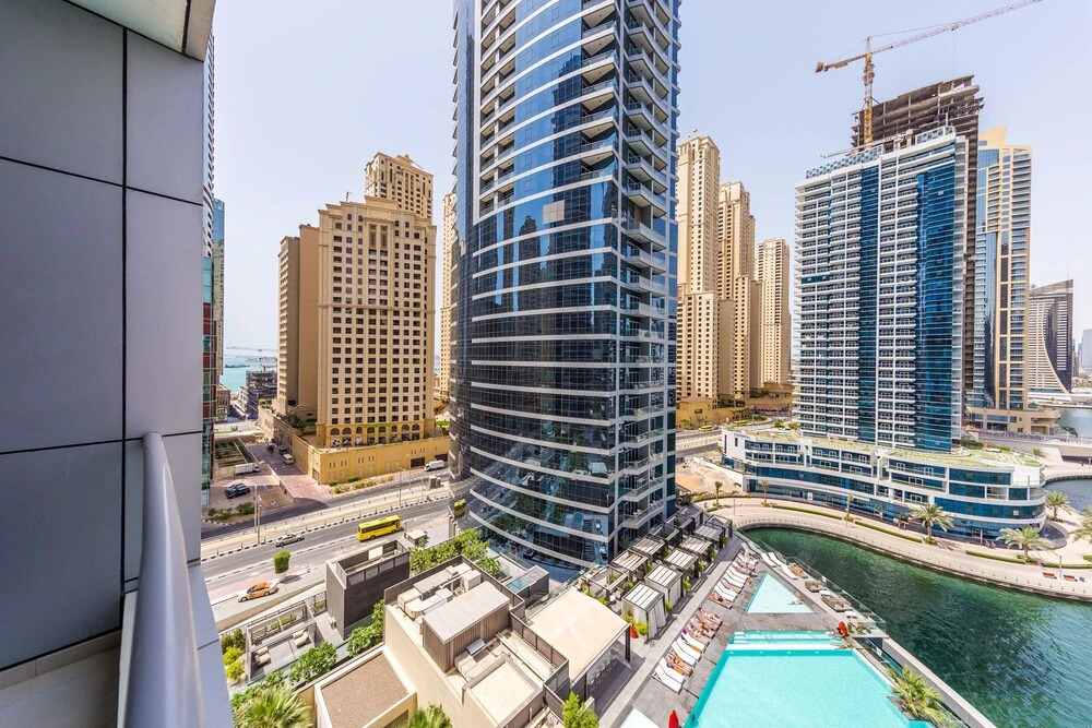Deluxe Holiday Homes - Bay Central
