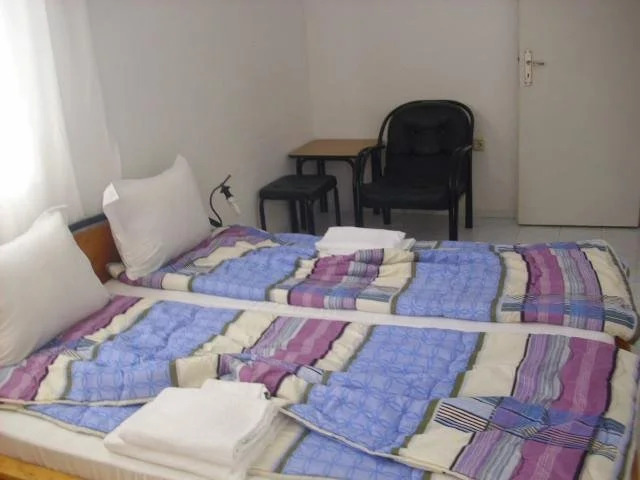 Lurd Family Hotel
