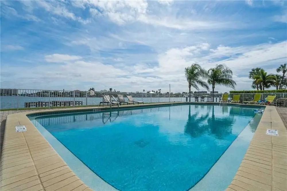 309 - Palms of Treasure Island