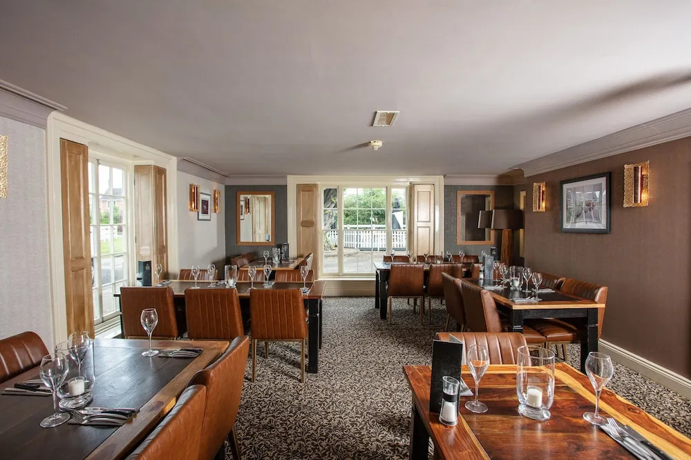 Broom Hall Inn