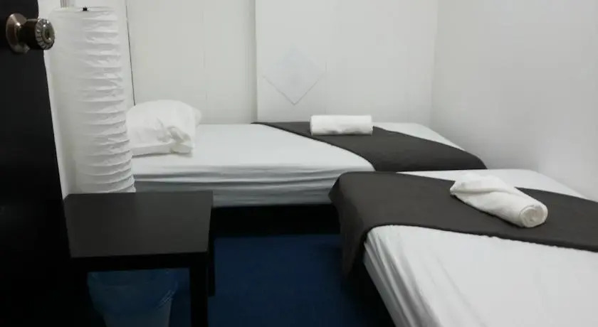 ST Holidays Inn