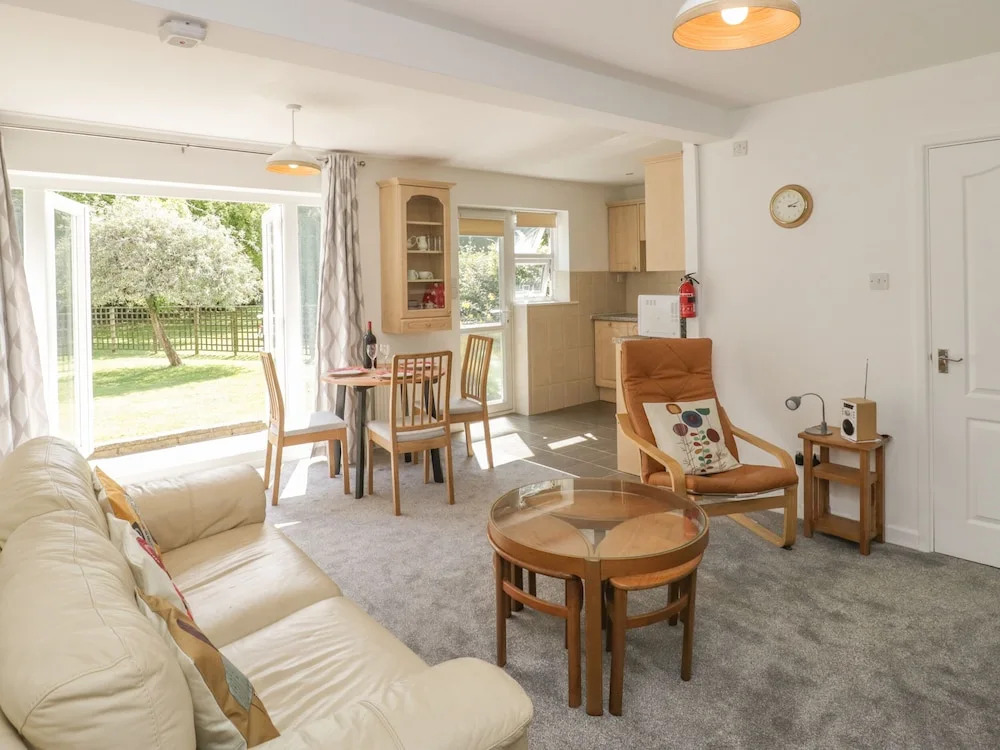 Orchard Annexe