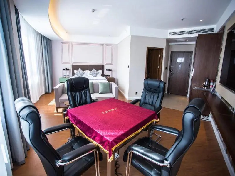 GEM Hotel Luoyang Longmen High Speed Railway Station Univerisity Town