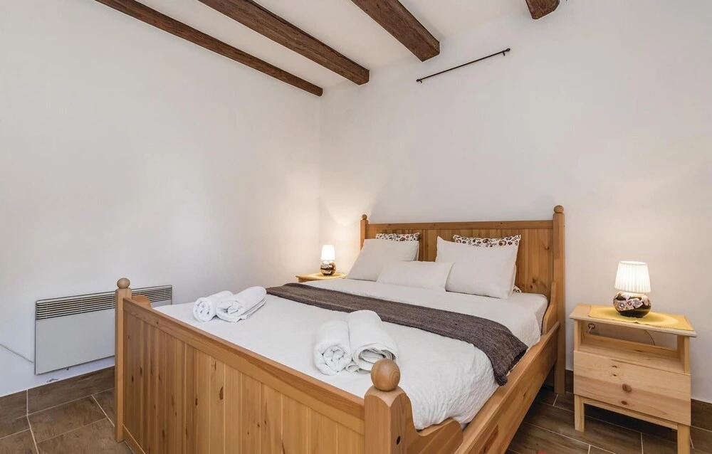 Awesome Home in Novalja With Wifi and 2 Bedrooms
