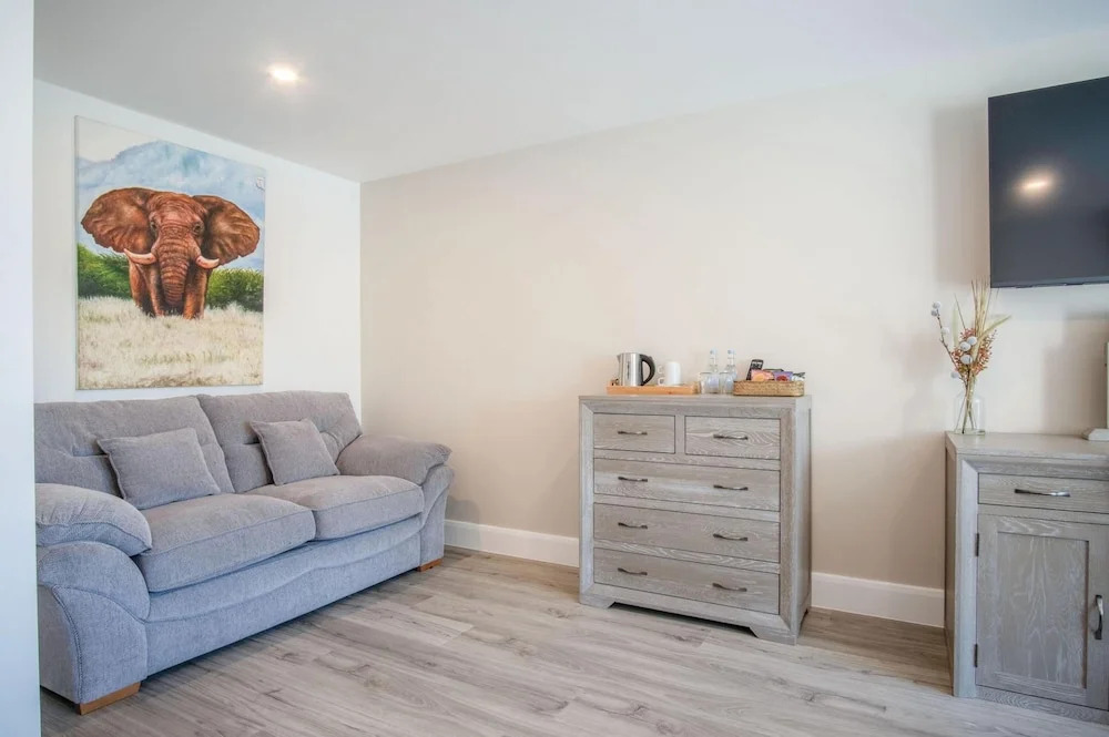 Suite 10 - Sleeping Giant Hotel - PEN Y CAE Inn