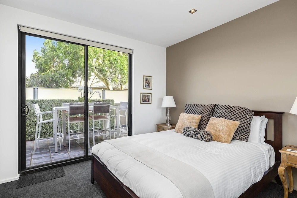 Boutique Stays- Catani Gardens