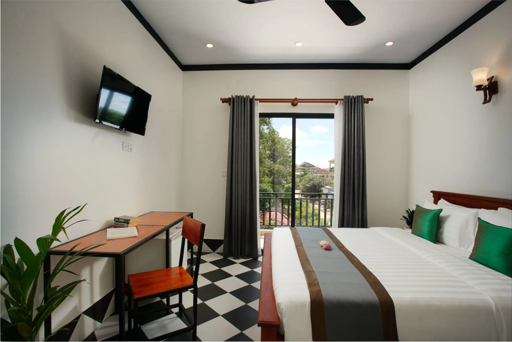 Noni Tree Hostel
