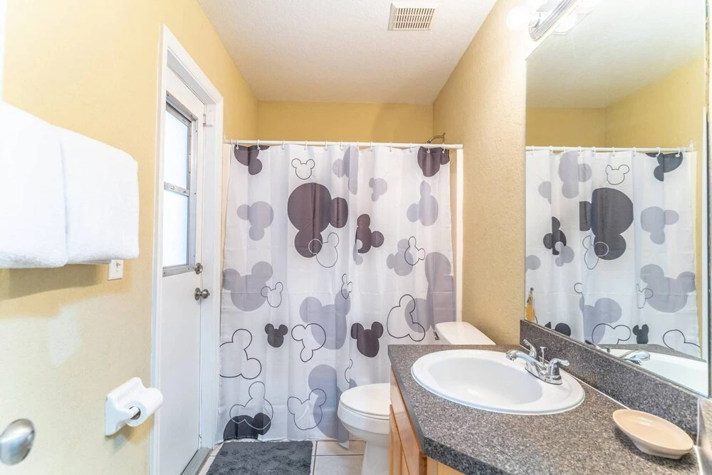 17637 Silver Creek