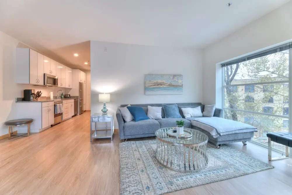 Milwaukee River Suites by Barsala