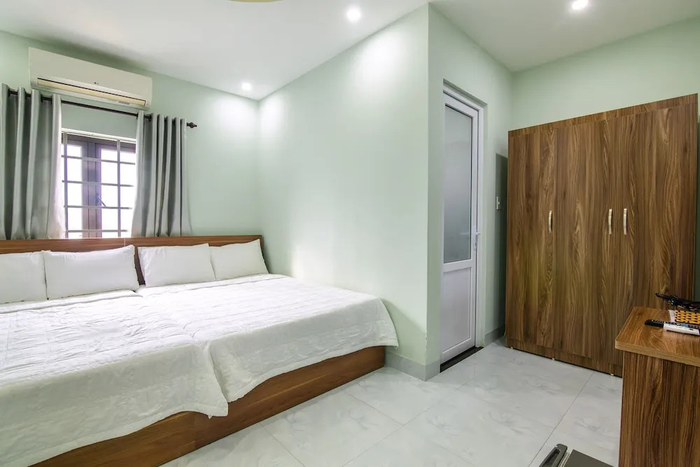 Spot On 855 Lucky Hotel