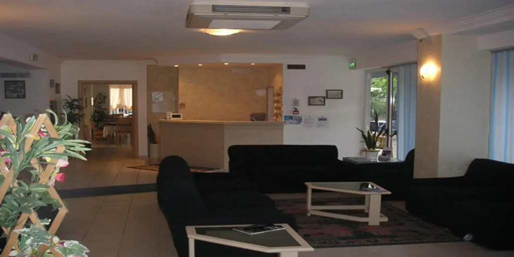 Hotel Canasta