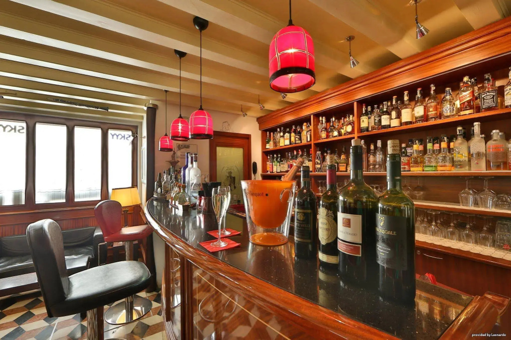 UNAHOTELS Ala Venezia-Adults 16