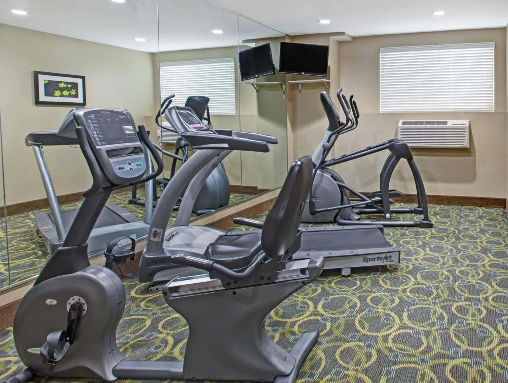Ozone Inn & Suites