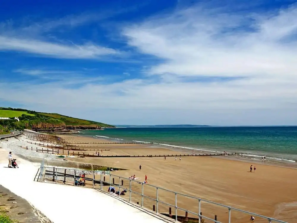 Luxurious Apartment With sea View, in an Ideal Location Near all the Facilities