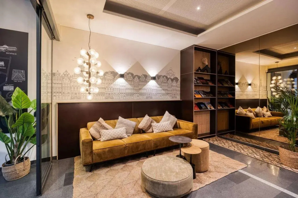 ALMA Grand Place Hotel