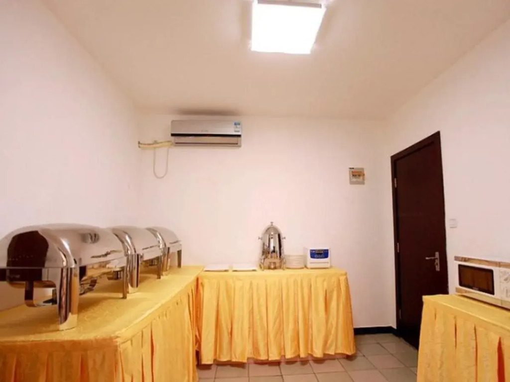 Отель GreenTree Inn Jiangsu Nanjing Heyan Road Xiaozhuang Square Express Hotel