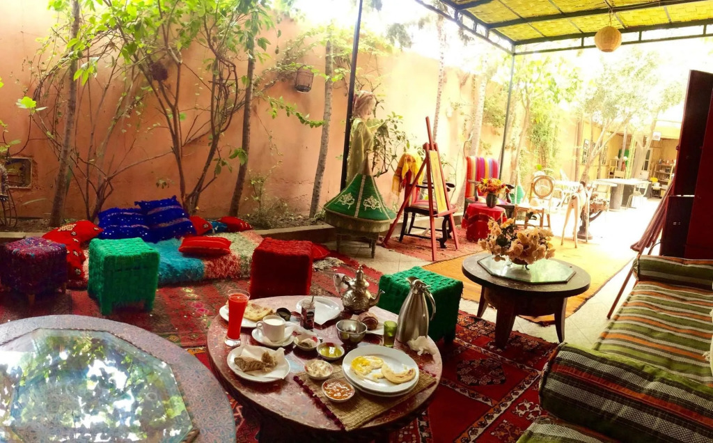 Hostel Villa Red City