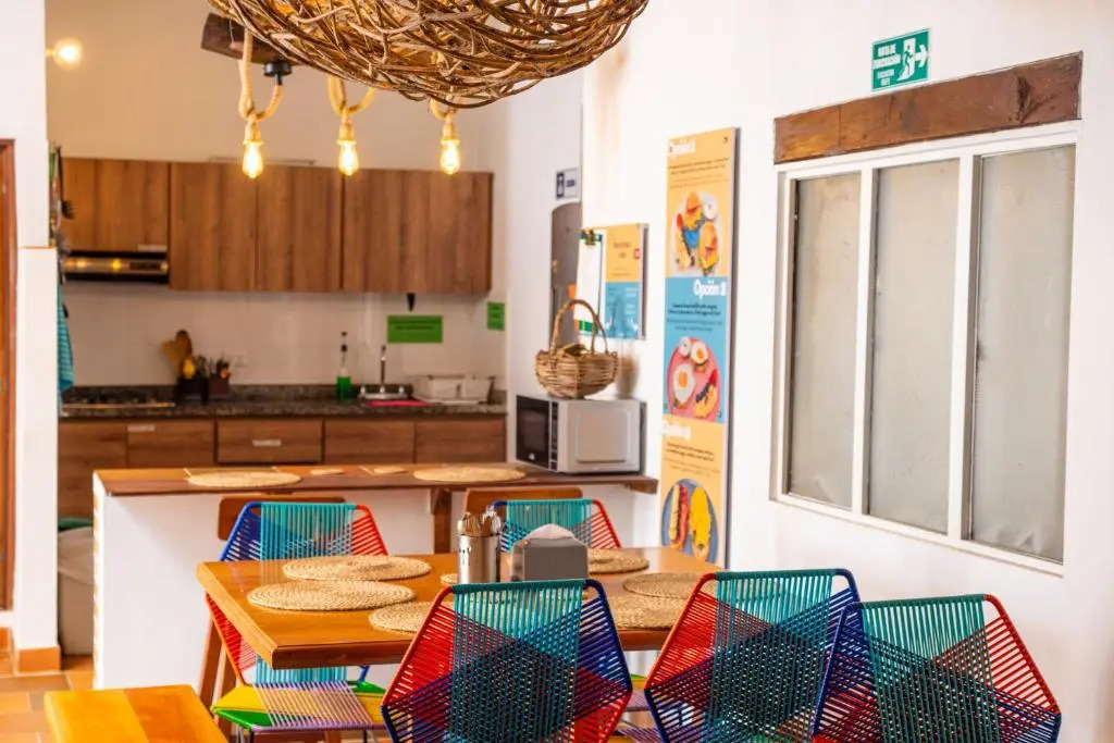 Traveler Hostel