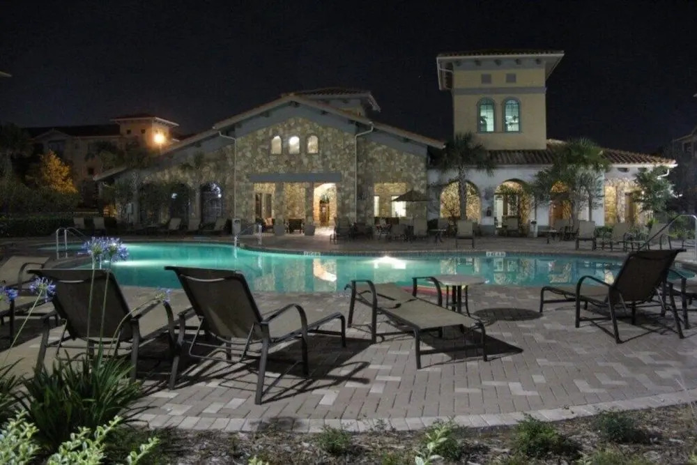 Fl Special!! Beautiful Bella Piazza 3 Bedroom Condo by RedAwning