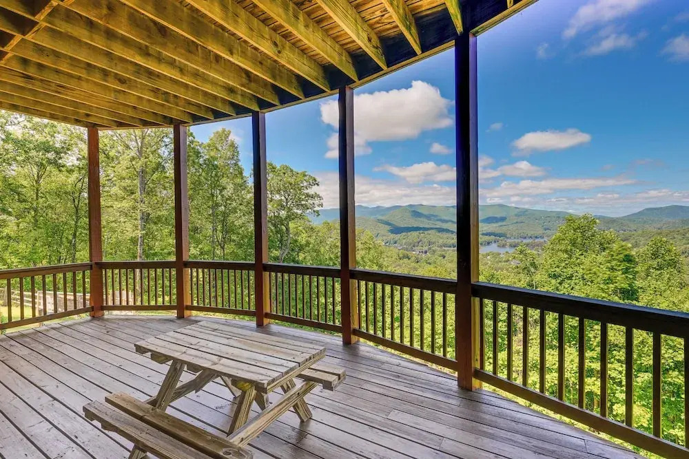 Hiawassee Vacation Rental: 1 Mi to Lake Chatuge!