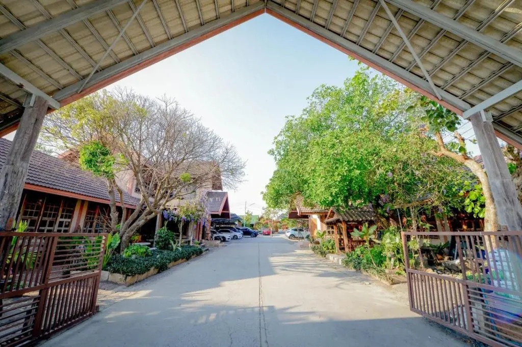 MRK Resort & Massage
