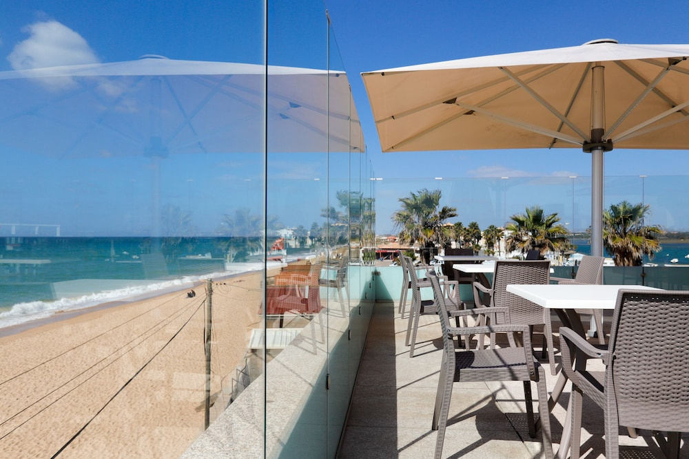 Ria Beach House by Algarve Holidays