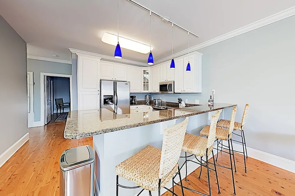 New Listing! Beachside Gem W/ Rooftop Deck 4 Bedroom Condo