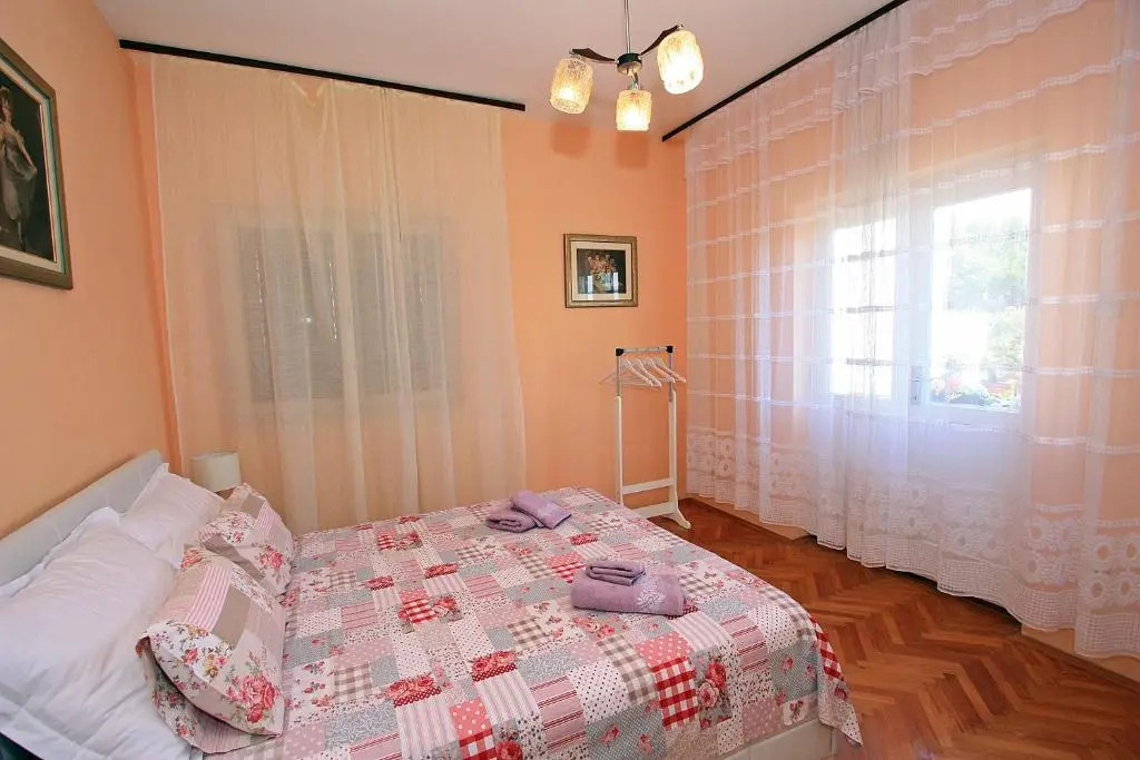2 Bedrooms Apartment Margarita 4+2