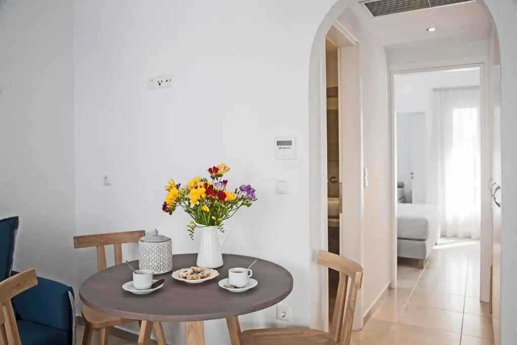 Aelia Apartments