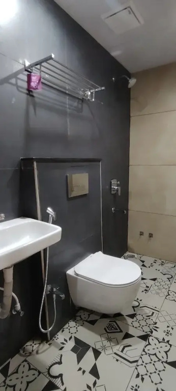 PubliQ Luxury Stays KPHB