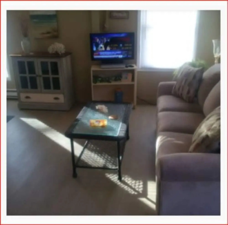 Jeni J's Gifts and Guest Houses