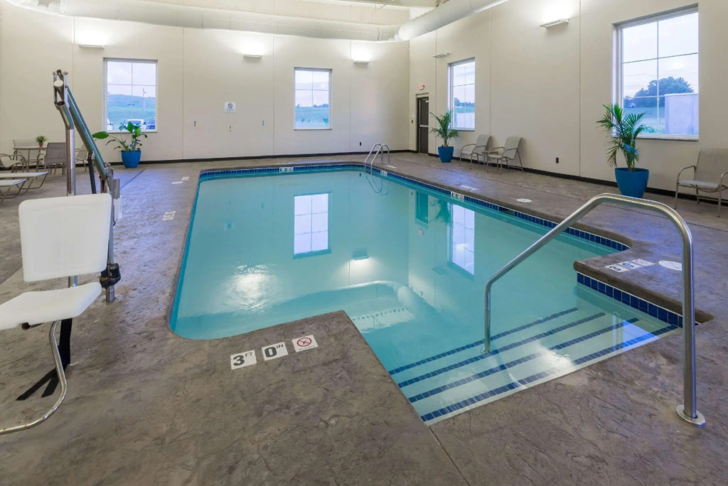 Baymont Inn and Suites - Bellevue