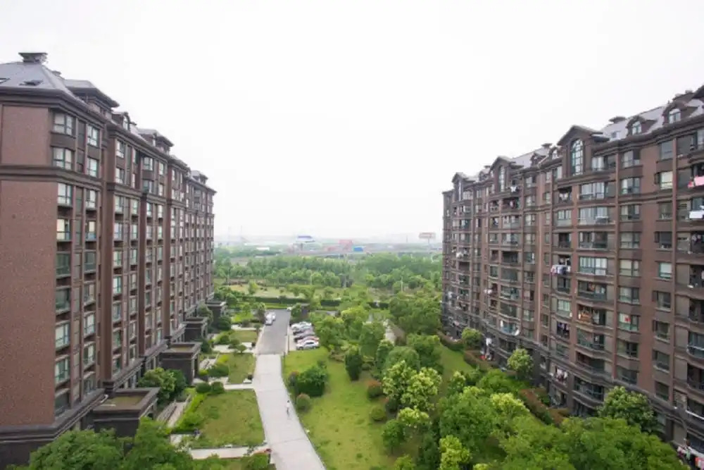 Jhouse Hongqiao Duplex Apartment