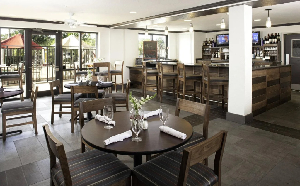 Four Points by Sheraton Fort Myers Airport