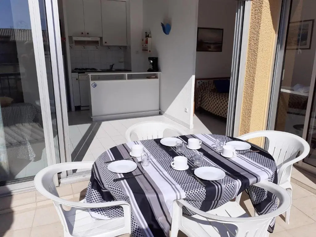 3 Pièces terrasse vue MER et PISCINE Plage Richelieu CAP D'AGDE