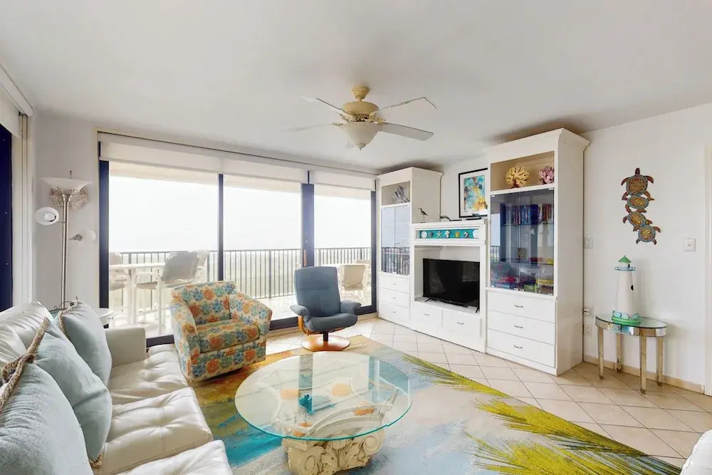 Beachside 3BR Resort Condo: Suntide III - Unit 210