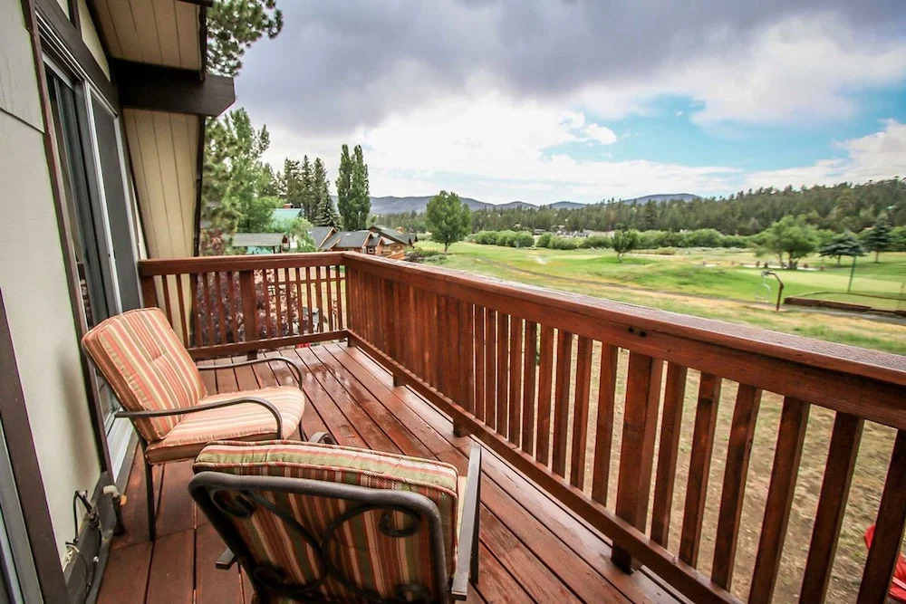Alpine Ski & Tee-1615 by Big Bear Vacations