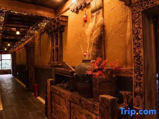 Nuolin Homestay (Daocheng Yading)