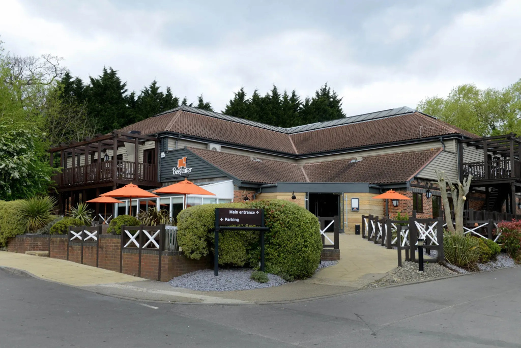Premier Inn Chessington
