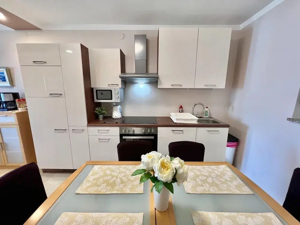 Luxurious Apartment in Dramalj with Swimming Pool