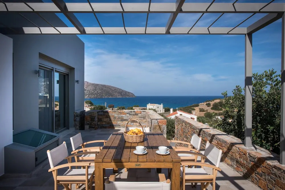 Luxurious Sea View Villa in Agios Nikolaos